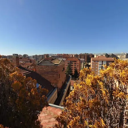 Apartamento Atico De Lujo En El Centro De Soria 索里亚